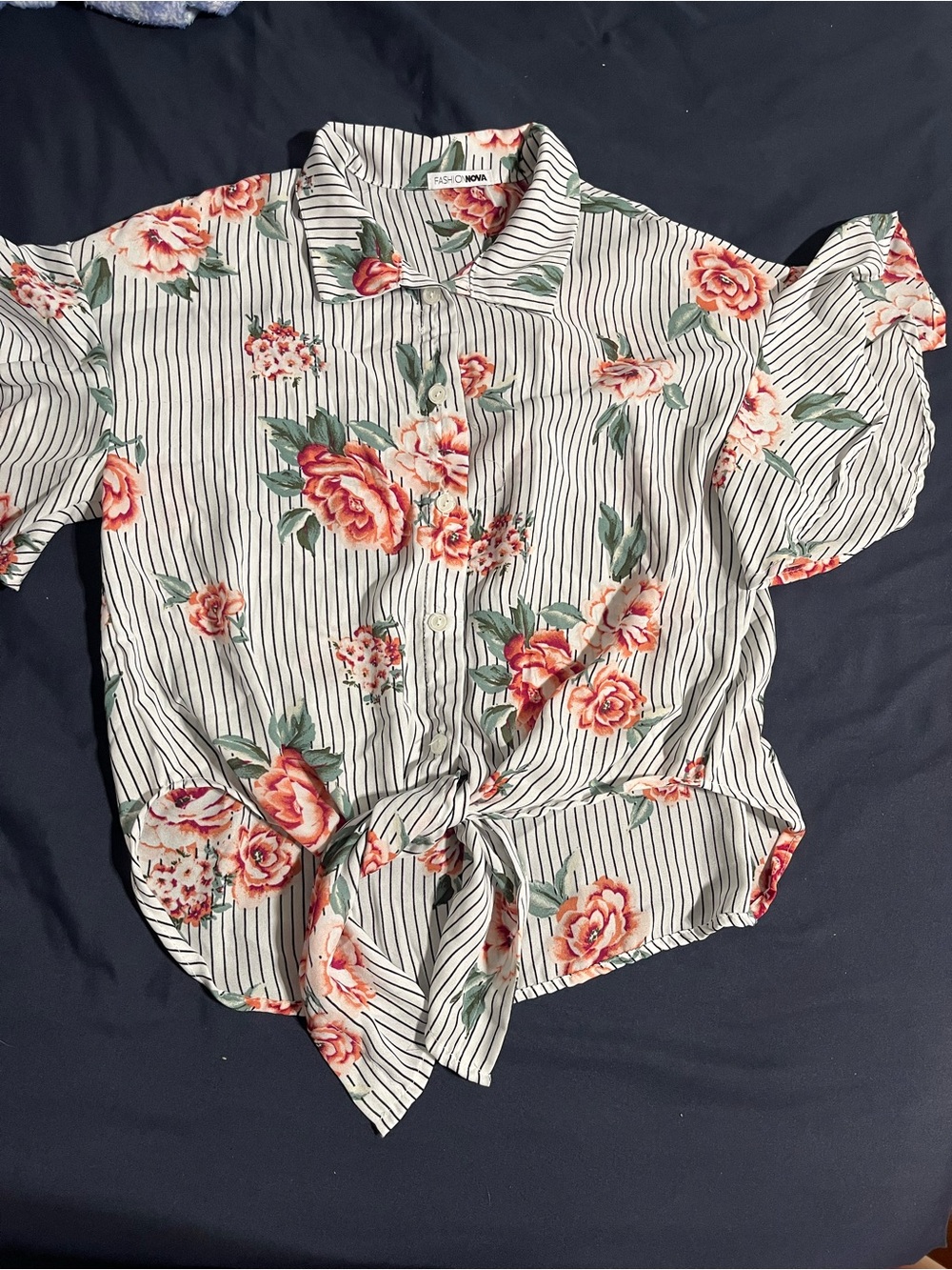 Floral Tie-Front Button-Up blouse
